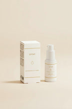 Revitalizing Eye Serum för trötta ögon i elegant förpackning, ögonserum som minskar fina linjer.