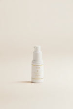 Revitalizing Eye Serum - Ögonserum för trötta ögon i lätt vikt pumpflaska.